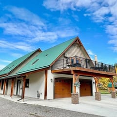 Kinnikinnick Getaway in Columbia Falls, MT