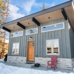 Stryker Luxury Cabin II by Golf Course
