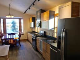 Rustic Golf Chalet by Golf Course - Image 3