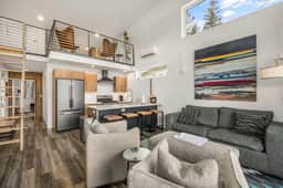 Luxury Cabins by Whitefish Golf Course (Sleeps 14) - Image 4