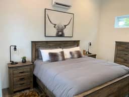 Good Medicine Luxury Cabin I by Golf Course - Image 3