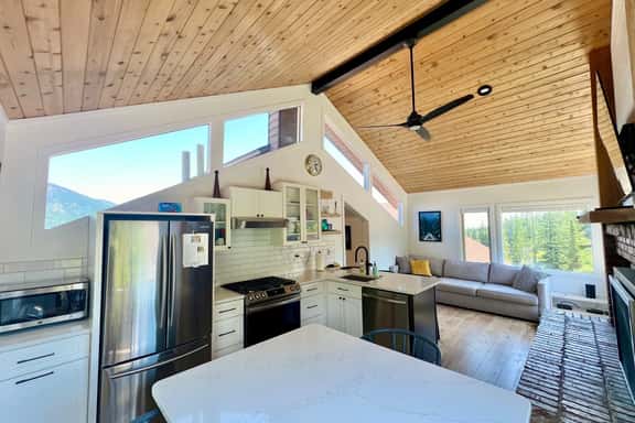 Anapurna Ski Chalet at Whitefish Mtn Resort - Image 1