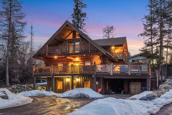 Rustic Buffalo Lodge in by Golf Course - Image 1