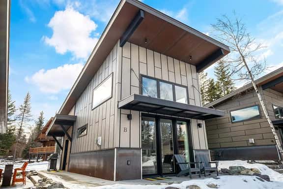 Good Medicine Luxury Cabin II by Golf Course - Image 1