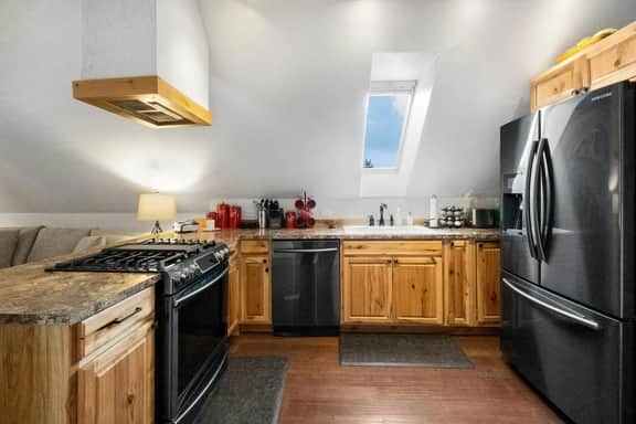 Kinnikinnick Suite in Columbia Falls, MT - Image 5